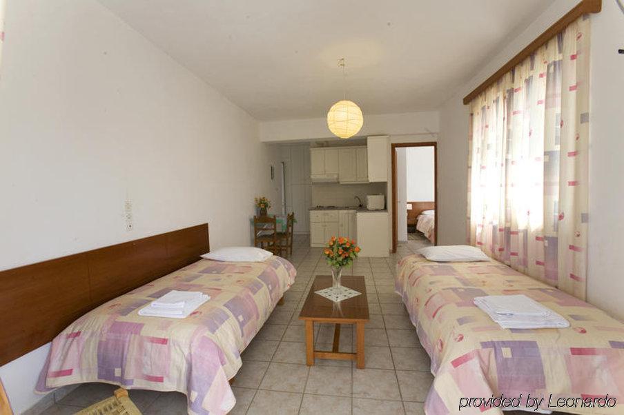 Gikas Apartments Marmari  Room photo
