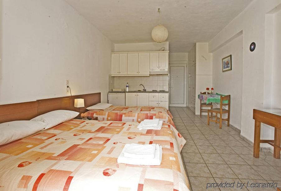 Gikas Apartments Marmari  Room photo