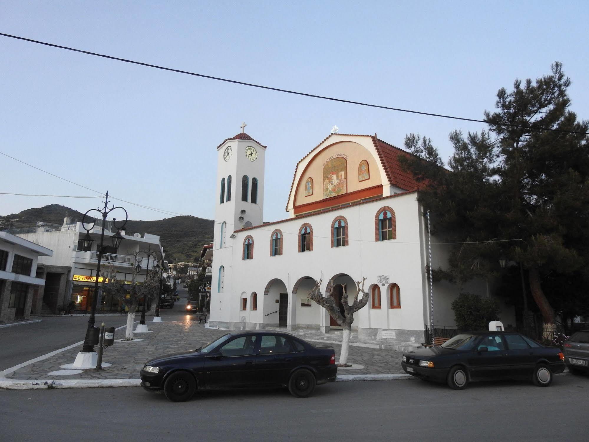 Gikas Apartments Marmari  Exterior photo