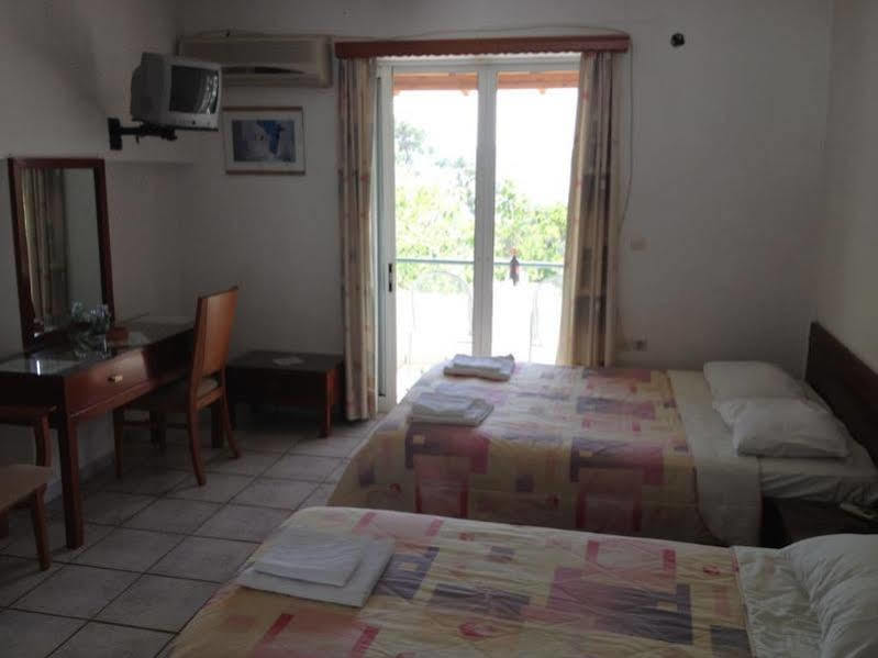 Gikas Apartments Marmari  Exterior photo